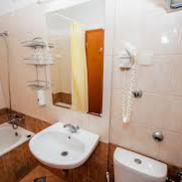 hotel agava kupatilo božava