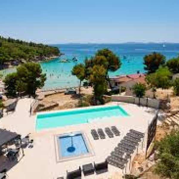 hotel colentrum murter