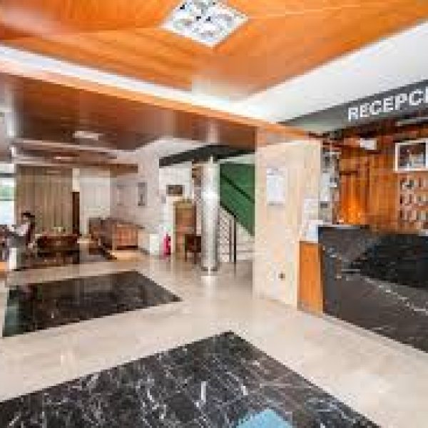 hotel maxim recepcija